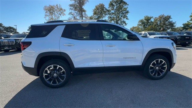 GMC Terrain Vehicle Full-screen Gallery Image 09