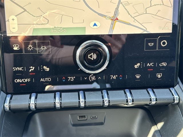 GMC Terrain Vehicle Full-screen Gallery Image 19