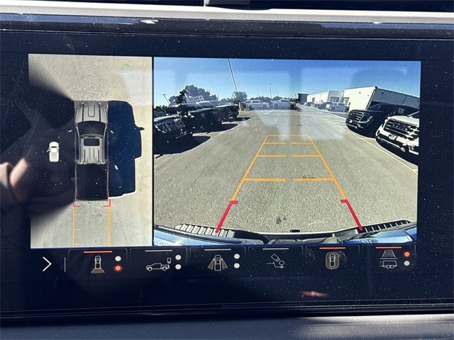 GMC Sierra 2500HD Vehicle Full-screen Gallery Image 17