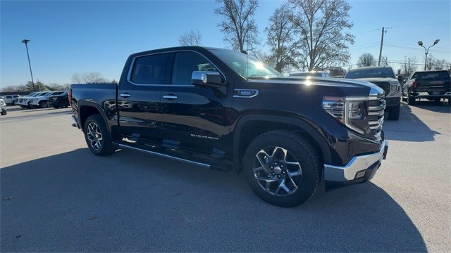 GMC Sierra 1500 Vehicle Full-screen Gallery Image 02