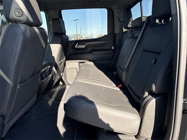 GMC Sierra 1500 Vehicle Full-screen Gallery Image 22