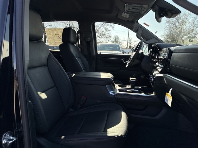 GMC Sierra 1500 Vehicle Full-screen Gallery Image 24