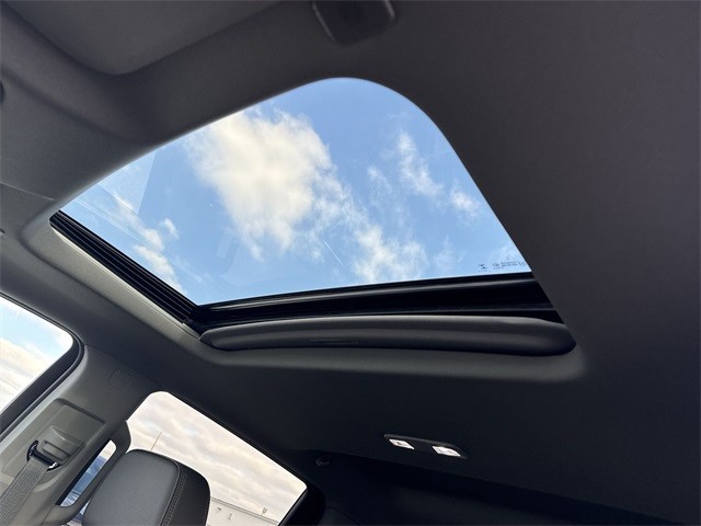 GMC Sierra 1500 Vehicle Full-screen Gallery Image 22