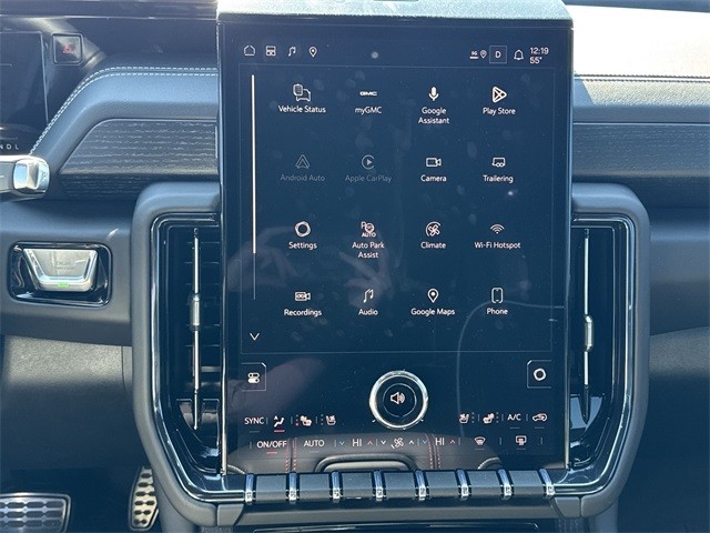 GMC Yukon Vehicle Full-screen Gallery Image 16