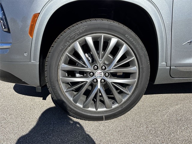 Buick Enclave Vehicle Full-screen Gallery Image 10