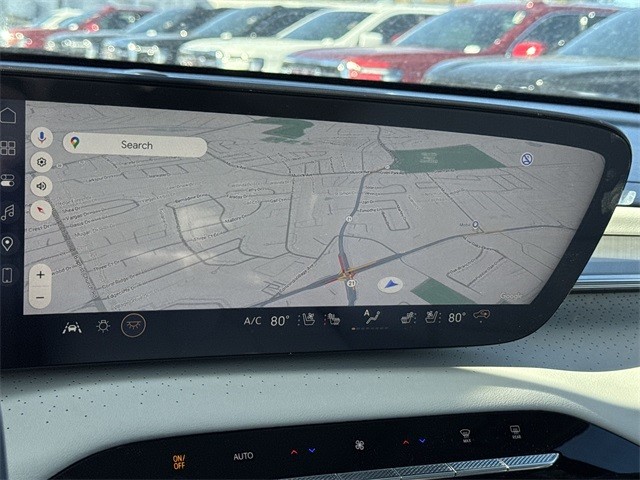 Buick Enclave Vehicle Full-screen Gallery Image 18