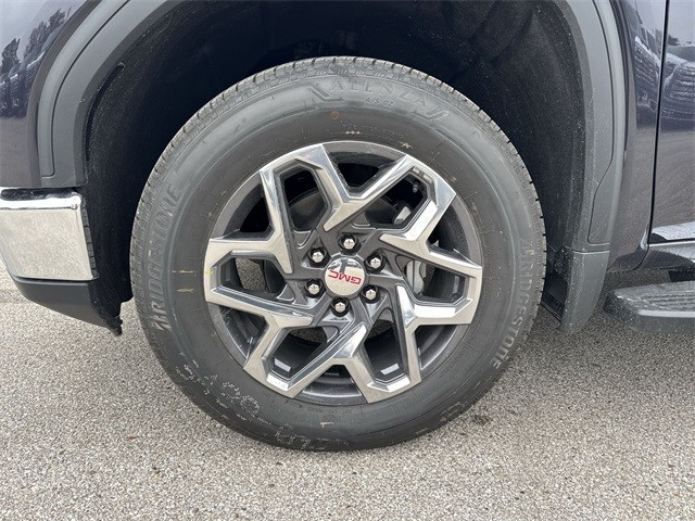 GMC Sierra 1500 Vehicle Full-screen Gallery Image 10