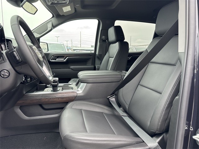 GMC Sierra 1500 Vehicle Full-screen Gallery Image 11