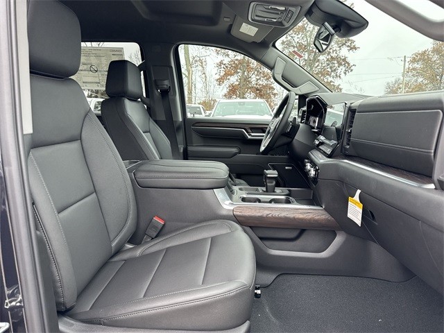 GMC Sierra 1500 Vehicle Full-screen Gallery Image 24