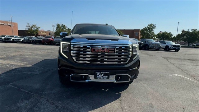 GMC Sierra 1500 Vehicle Full-screen Gallery Image 03