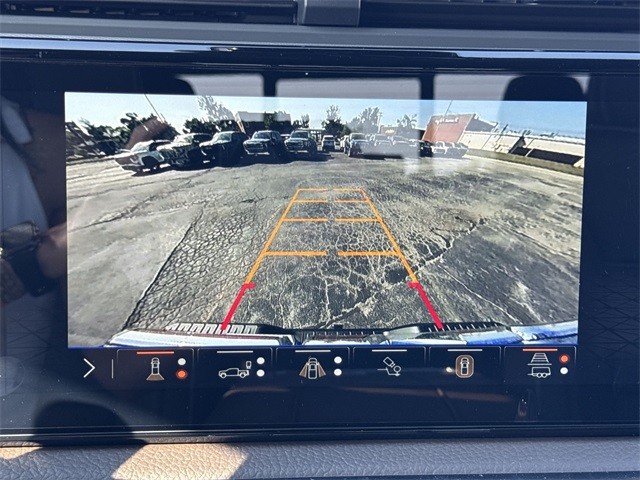 GMC Sierra 1500 Vehicle Full-screen Gallery Image 17