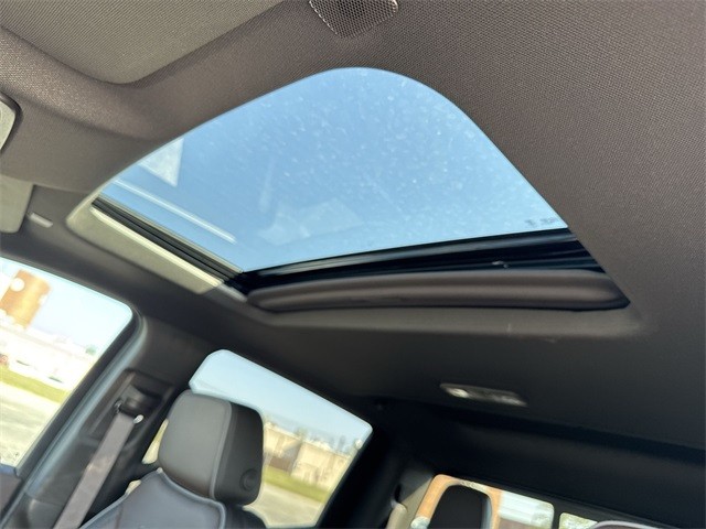 GMC Sierra 1500 Vehicle Full-screen Gallery Image 22