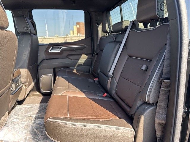 GMC Sierra 1500 Vehicle Full-screen Gallery Image 23