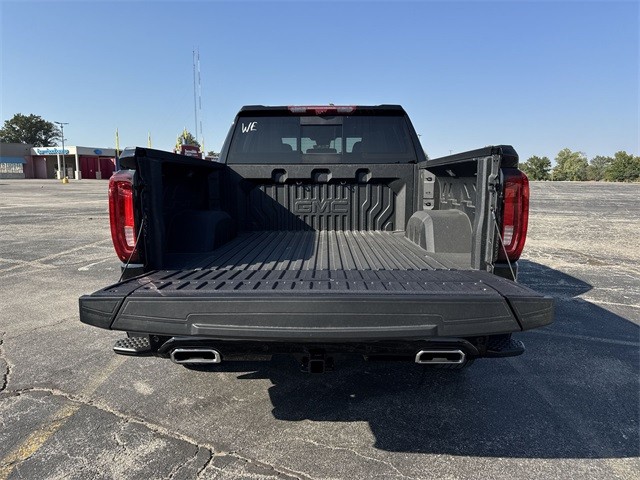 GMC Sierra 1500 Vehicle Full-screen Gallery Image 24