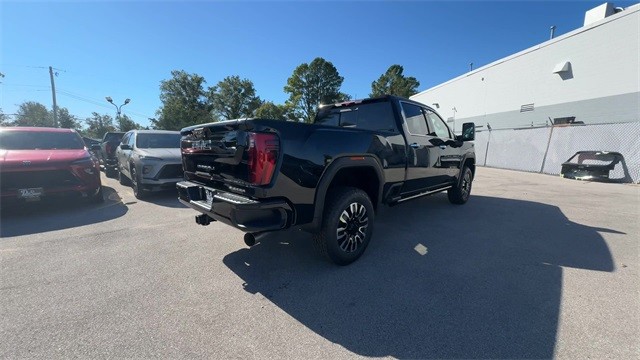 GMC Sierra 2500HD Vehicle Full-screen Gallery Image 08