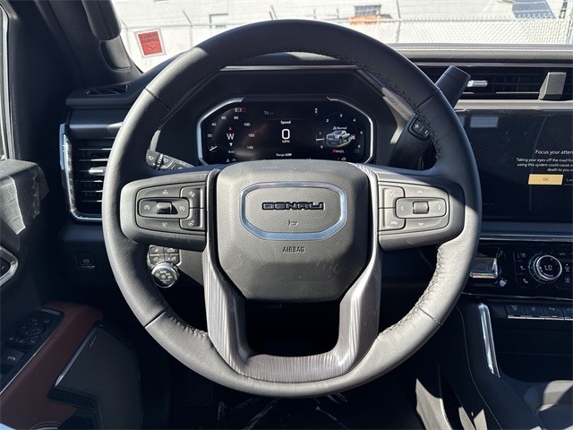 GMC Sierra 2500HD Vehicle Full-screen Gallery Image 14