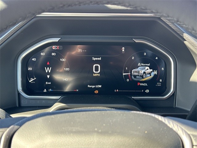 GMC Sierra 2500HD Vehicle Full-screen Gallery Image 15