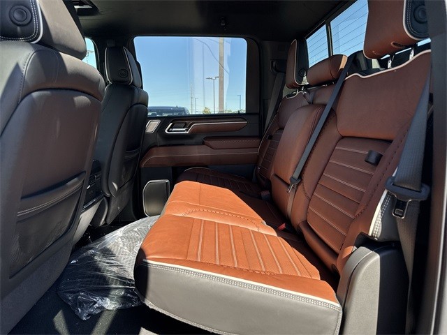 GMC Sierra 2500HD Vehicle Full-screen Gallery Image 23