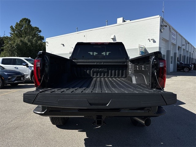 GMC Sierra 2500HD Vehicle Full-screen Gallery Image 24