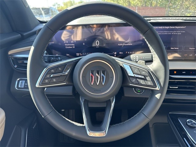 Buick Enclave Vehicle Full-screen Gallery Image 14