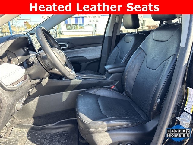 Jeep Compass Vehicle Full-screen Gallery Image 23