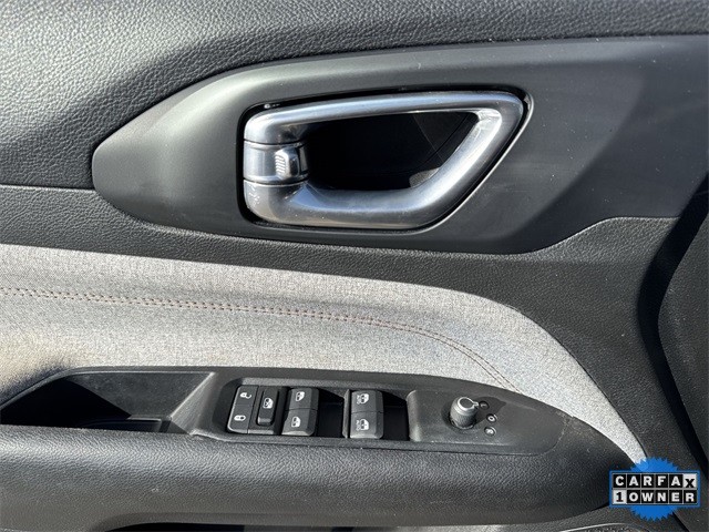 Jeep Compass Vehicle Full-screen Gallery Image 27