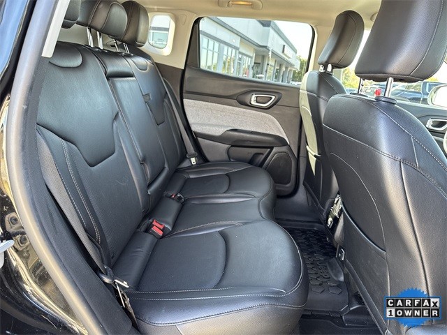 Jeep Compass Vehicle Full-screen Gallery Image 30