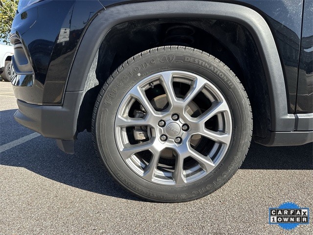 Jeep Compass Vehicle Full-screen Gallery Image 36