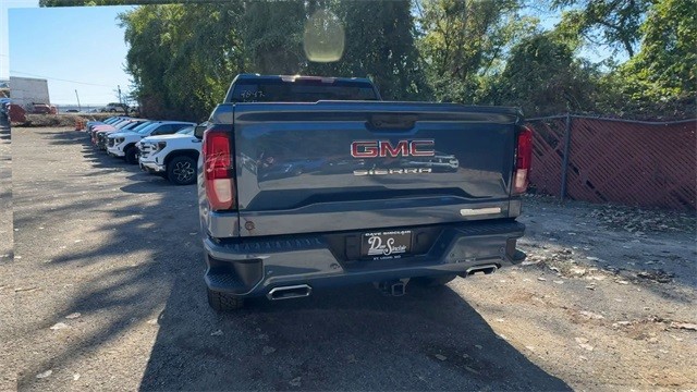 GMC Sierra 1500 Vehicle Full-screen Gallery Image 07