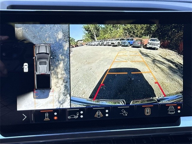 GMC Sierra 1500 Vehicle Full-screen Gallery Image 17