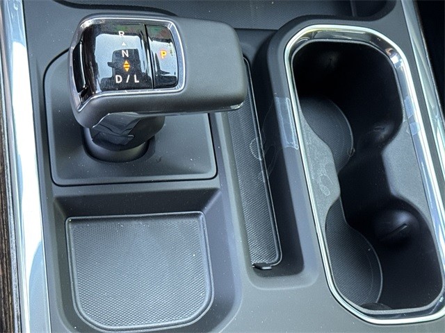 GMC Sierra 1500 Vehicle Full-screen Gallery Image 20