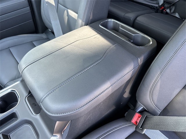 GMC Sierra 1500 Vehicle Full-screen Gallery Image 21