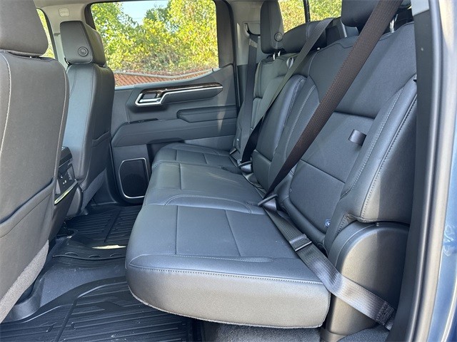 GMC Sierra 1500 Vehicle Full-screen Gallery Image 22