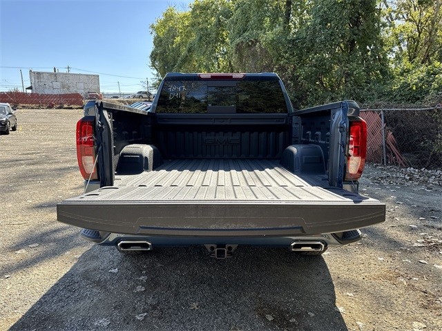 GMC Sierra 1500 Vehicle Full-screen Gallery Image 23