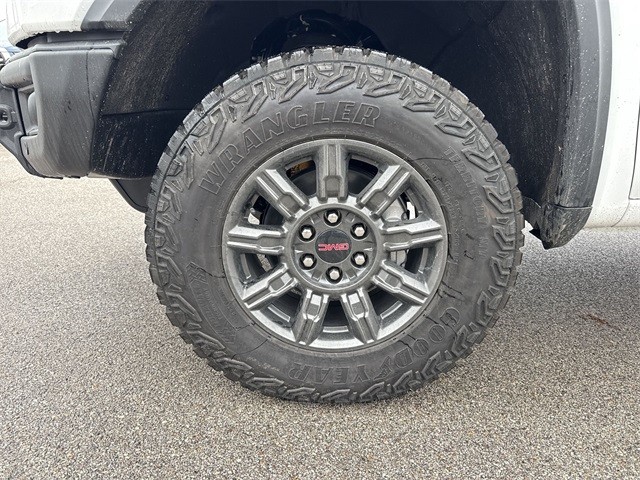 GMC Sierra 1500 Vehicle Full-screen Gallery Image 10