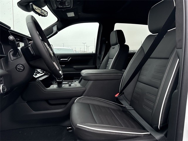 GMC Sierra 1500 Vehicle Full-screen Gallery Image 11