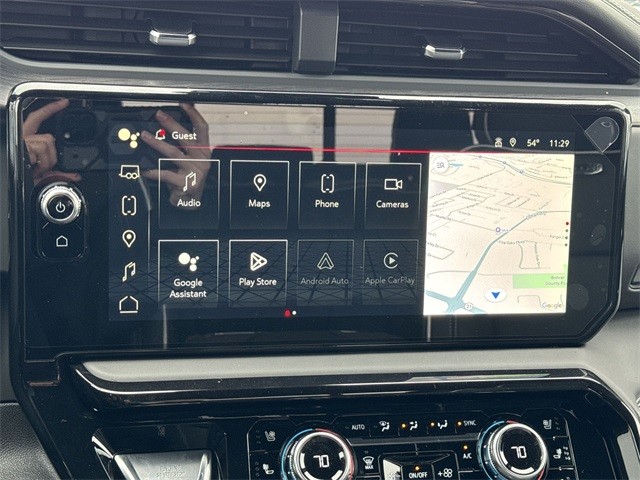 GMC Sierra 1500 Vehicle Full-screen Gallery Image 16