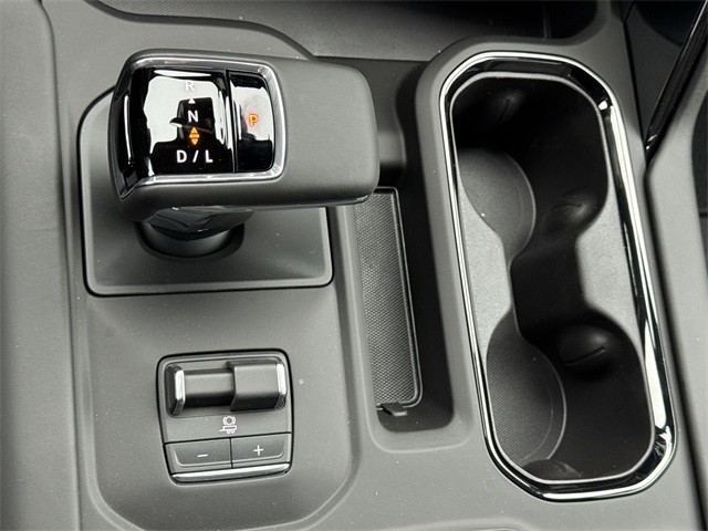 GMC Sierra 1500 Vehicle Full-screen Gallery Image 20