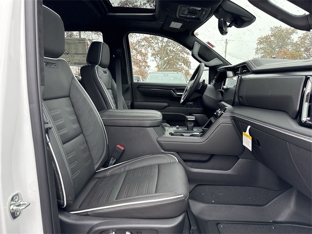 GMC Sierra 1500 Vehicle Full-screen Gallery Image 25