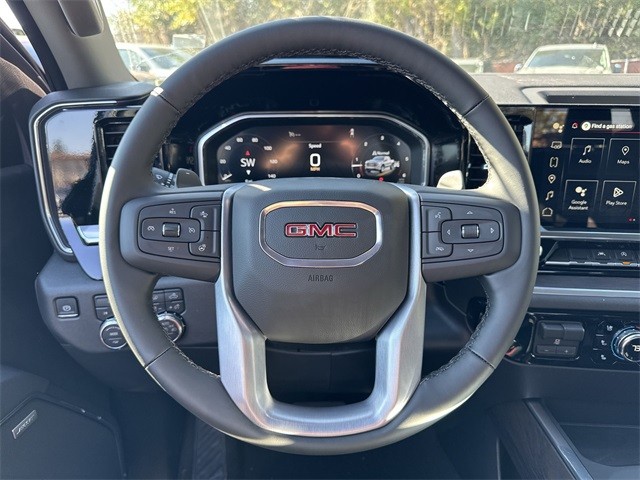 GMC Sierra 1500 Vehicle Full-screen Gallery Image 14