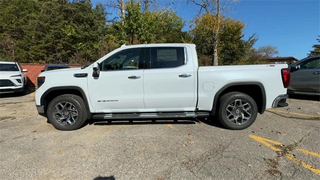 GMC Sierra 1500 Vehicle Full-screen Gallery Image 05