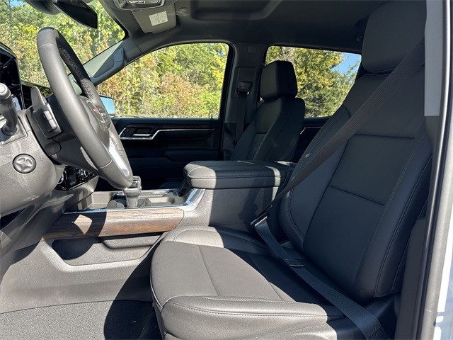 GMC Sierra 1500 Vehicle Full-screen Gallery Image 11