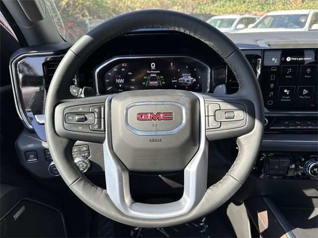 GMC Sierra 1500 Vehicle Full-screen Gallery Image 14