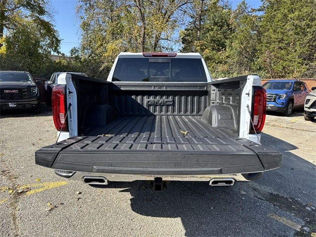 GMC Sierra 1500 Vehicle Full-screen Gallery Image 23