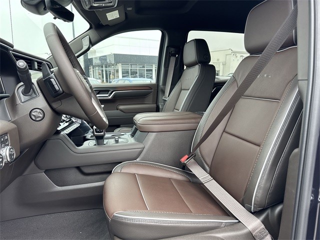 GMC Sierra 1500 Vehicle Full-screen Gallery Image 11