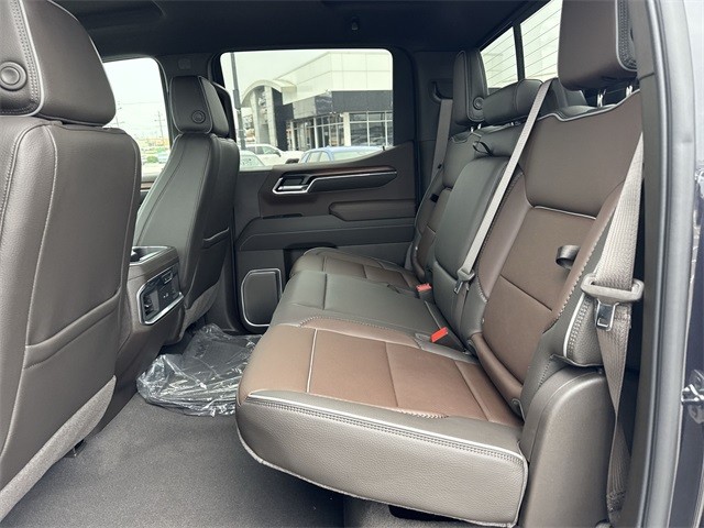 GMC Sierra 1500 Vehicle Full-screen Gallery Image 22