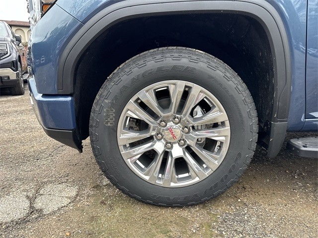 GMC Sierra 1500 Vehicle Full-screen Gallery Image 10