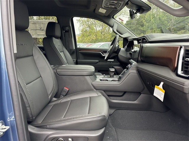 GMC Sierra 1500 Vehicle Full-screen Gallery Image 24