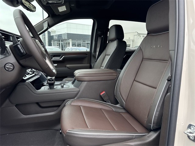 GMC Sierra 1500 Vehicle Full-screen Gallery Image 11