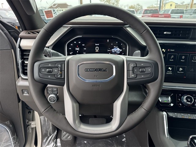 GMC Sierra 1500 Vehicle Full-screen Gallery Image 14